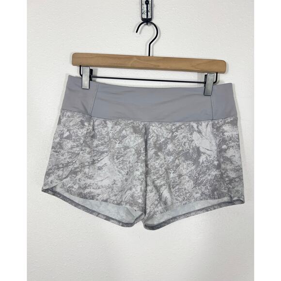 Lululemon Size 6 Gray Marble Print Running Shorts - Picture 1 of 9